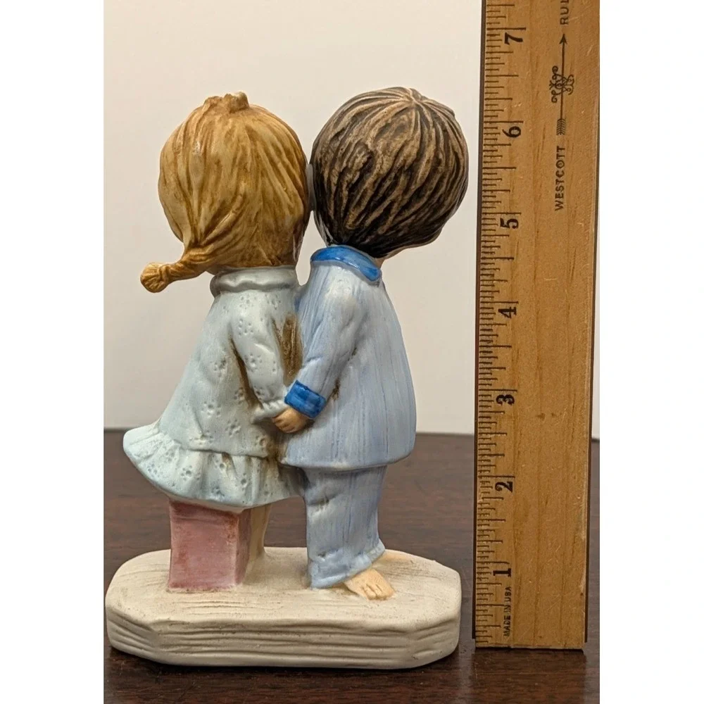 Vintage Moppets Boy Girl Holding Hands Figurine 1971 Fran Mar Japan 6.5